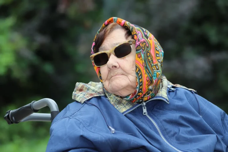 Уход за пожилыми с проживанием