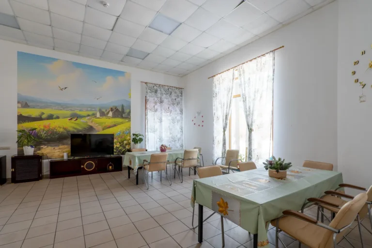 Пансионат для престарелых людей