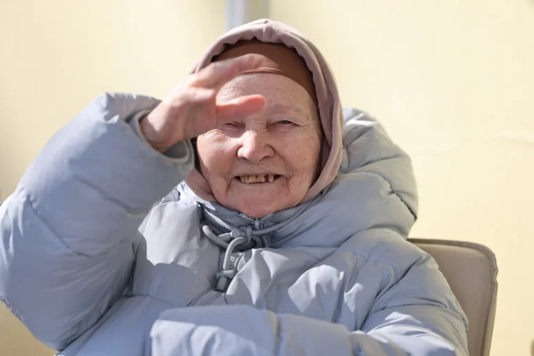 Работник по уходу за пожилыми людьми
