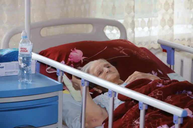 Пансионат для лежачего пожилого человека